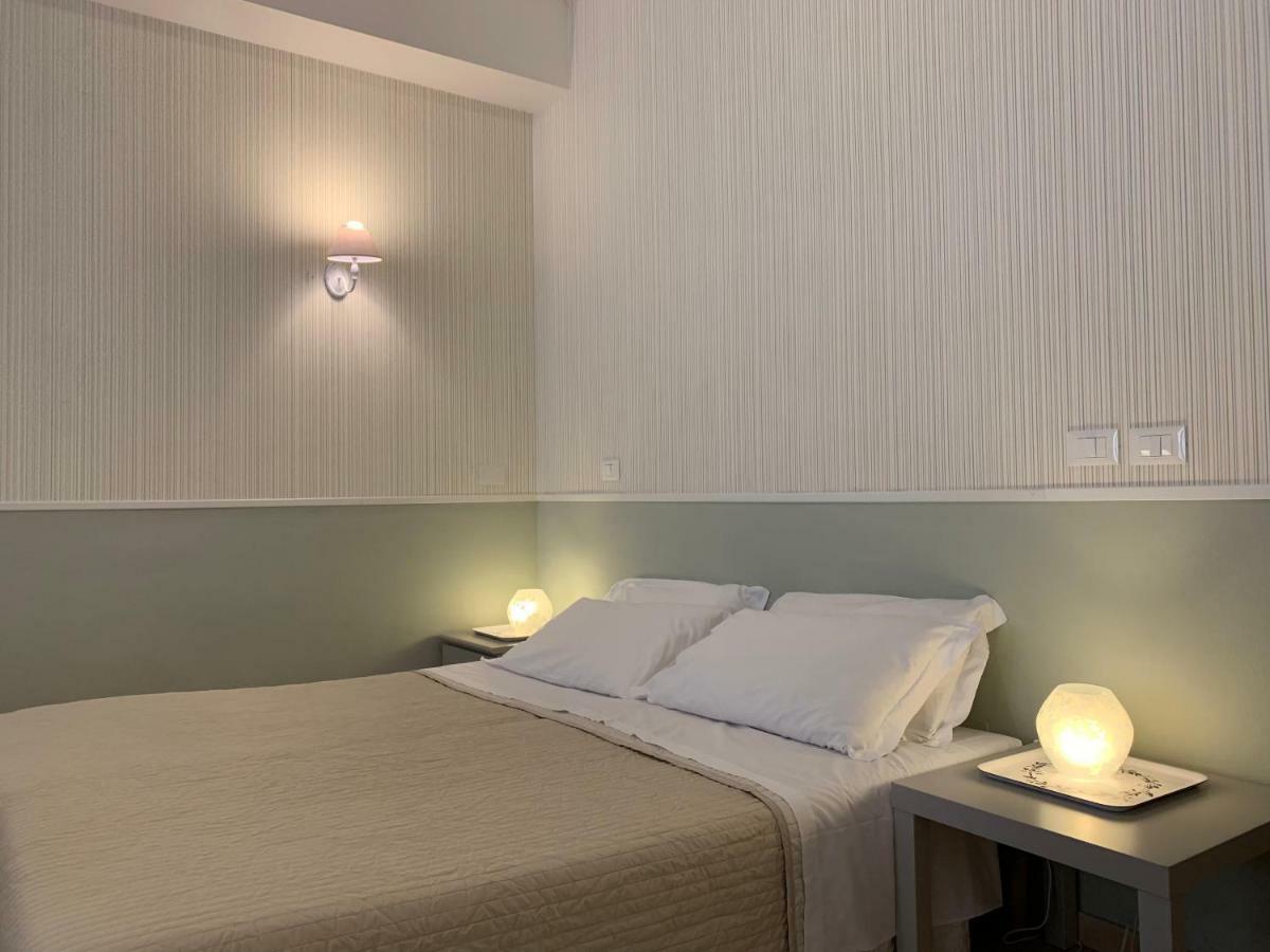 Apartamento Bed In Bo Porta San Donato Bolonia Exterior foto
