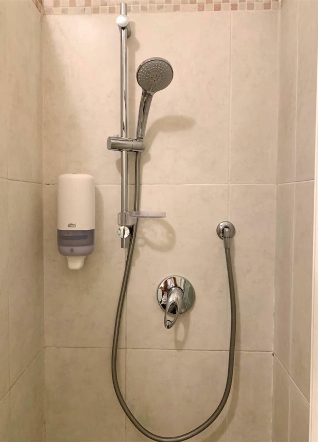 Apartamento Bed In Bo Porta San Donato Bolonia Exterior foto